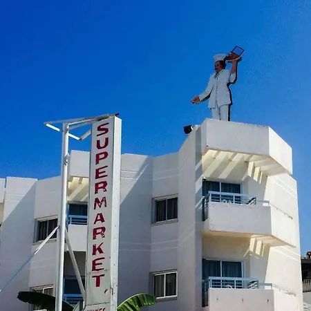 Aparthotel Sea Larnaca