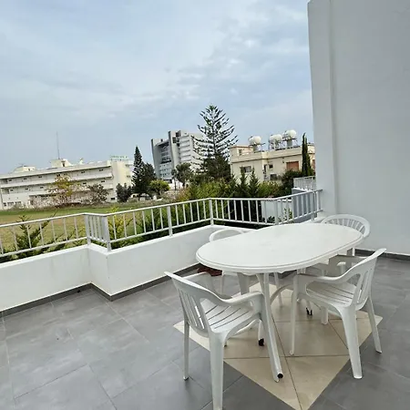 Ξενοδοχείο με διαμερίσματα Sea 3*