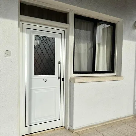 Ξενοδοχείο με διαμερίσματα Sea 3*