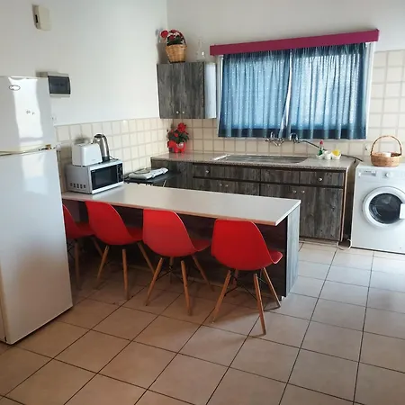 Sea 3* Larnaka